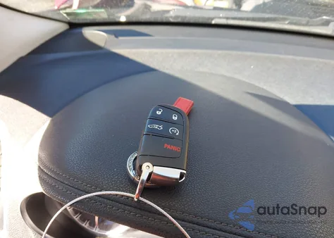 2020 Chrysler 300 Limited Awd из США, поврежденный, VIN 2C3CCAKG9LH146082